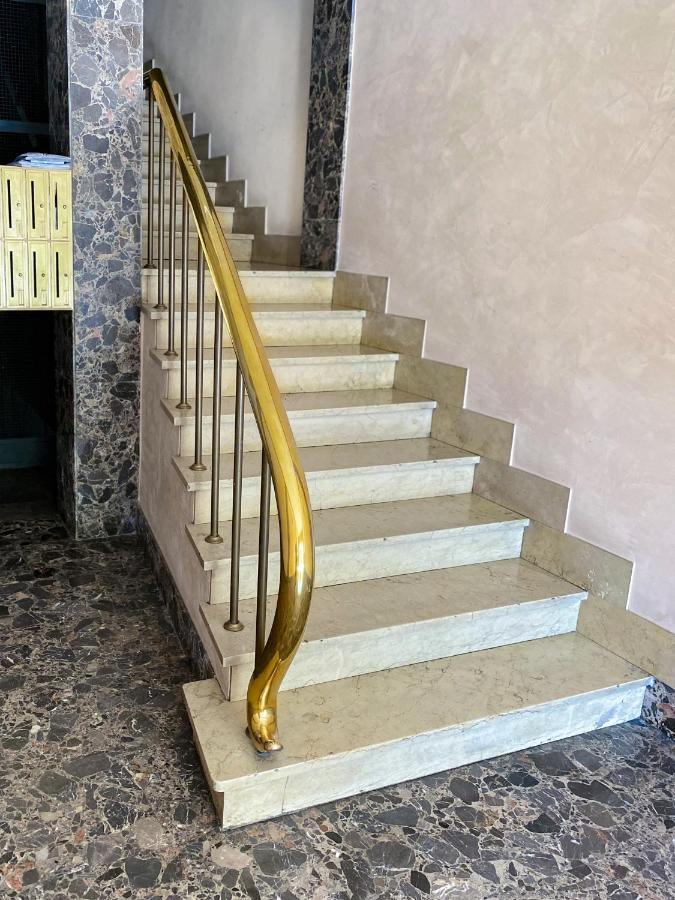 维罗纳 Tra Piazza Erbe E Piazza Bra Raffinata Maison酒店 外观 照片